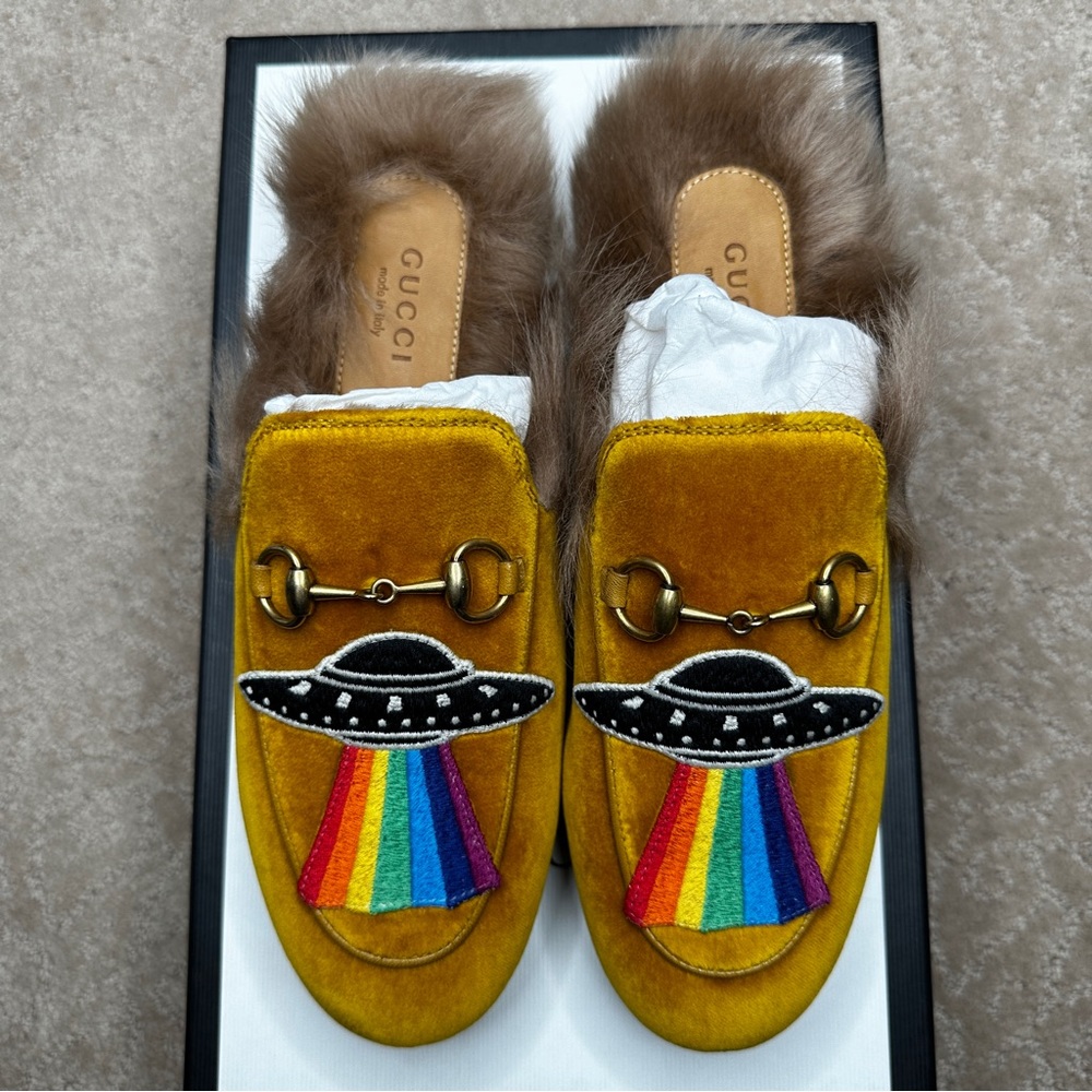 GUCCI Princetown Velvet Mustard Embroidered UFO Fur Slip On Mules EU 35.5